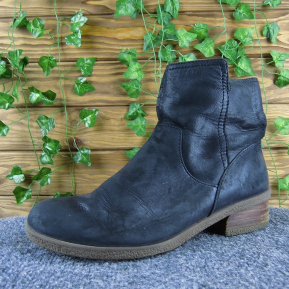 Dansko Bethanie Womens 39 Black Leather Ankle Boots Block Heel Zipper Comfort - Picture 1 of 9